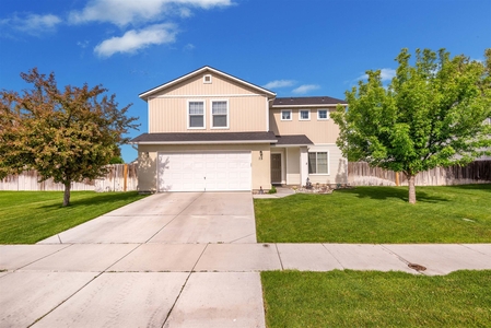 15 S Heritage Point Ln, Nampa, ID