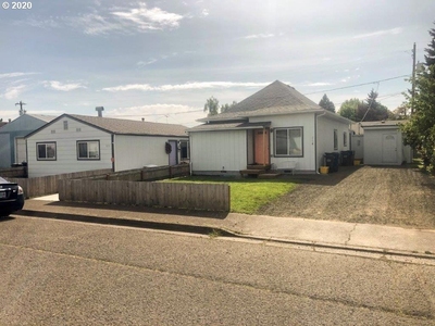 273 Front St, Junction City, OR