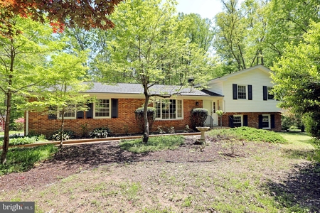 3000 Forest Cross Rd, Waldorf, MD