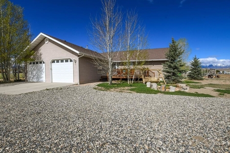 1 Mountain Dr, Cody, WY
