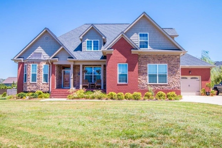 7974 Tranquility Dr, Ooltewah, TN