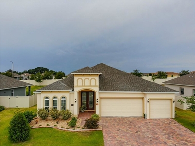 711 Calabria Way, Howey In The Hills, FL