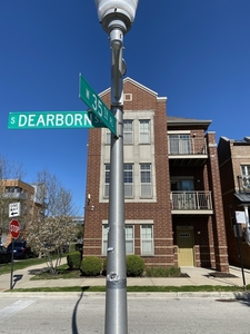 3539 S Dearborn St, Chicago, IL