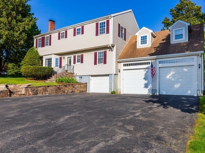 32 Westview Dr, Norwood, MA