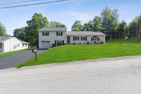 16 Orchard Dr, Wappingers Falls, NY