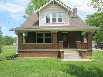 405 Lincoln Ave, Cloverdale, IN