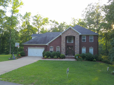 325 Doe Crossing Dr, Smiths Grove, KY