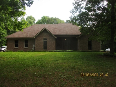 560 Middle Patesville Rd, Hawesville, KY