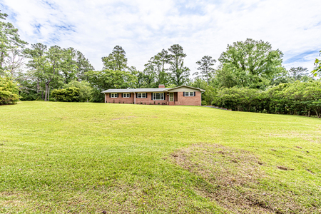 409 Country Club Dr, Jacksonville, NC