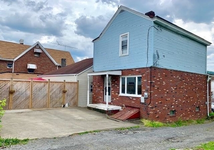 407 Clinton St, Martins Ferry, OH