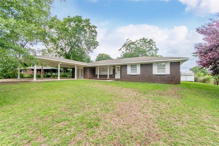 15756 Central Plank Rd, Eclectic, AL