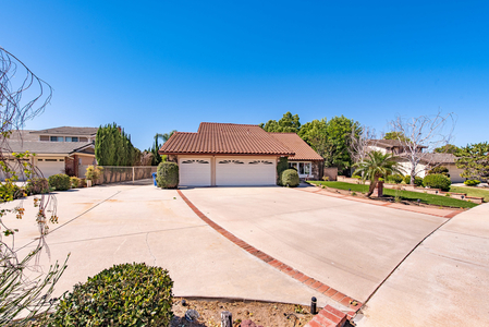 2968 Meadowstone Dr, Simi Valley, CA