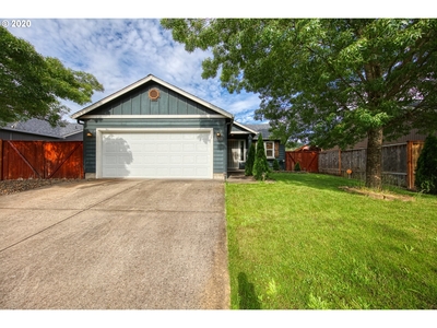 2011 S 58th St, Springfield, OR