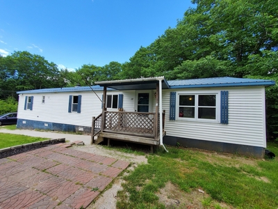 28 Shaw Rd, New Gloucester, ME