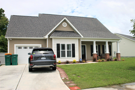 205 Low Country Ln, Swansboro, NC