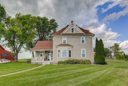 10964 County Road A, Hollandale, WI