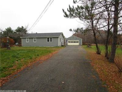 81 Old County Rd, West Enfield, ME