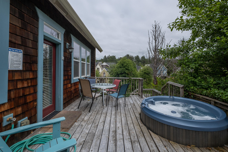 2798 Sw Anchor Ave, Lincoln City, OR