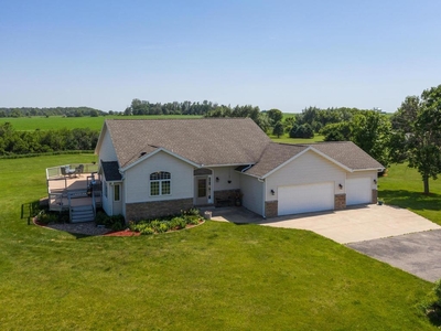 27649 637th St, Kasson, MN