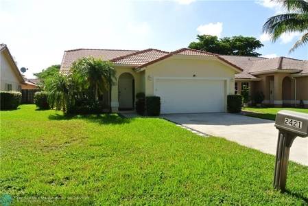 2421 Nw 95th Ave, Coral Springs, FL