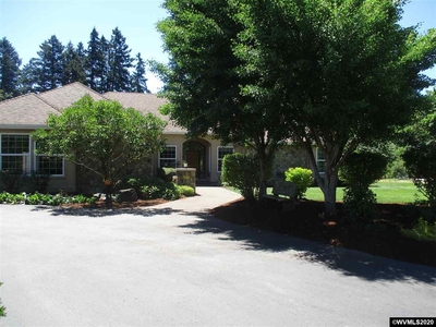 518 Nw Thornton Lake Dr, Albany, OR