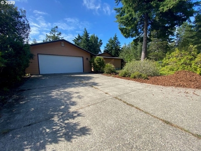 5629 Otter Way, Florence, OR