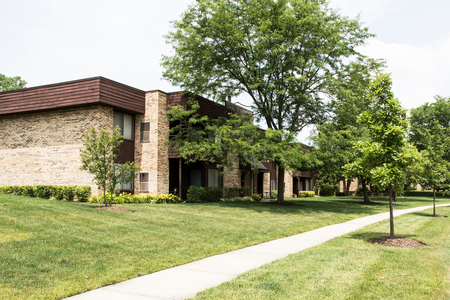 1352 N Sterling Ave, Palatine, IL