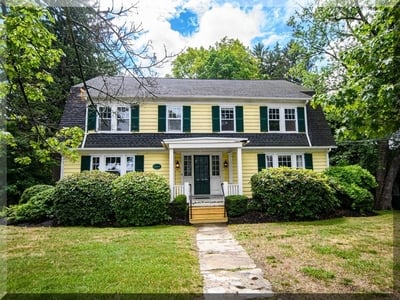 565 Andover St, Lowell, MA