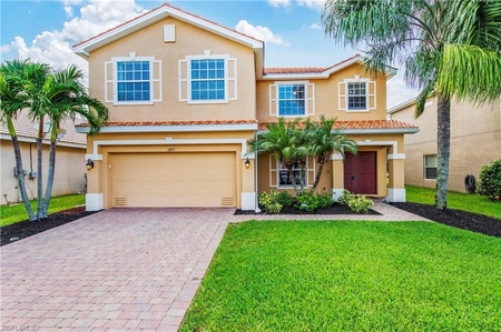 2055 Willow Branch Dr, Cape Coral, FL