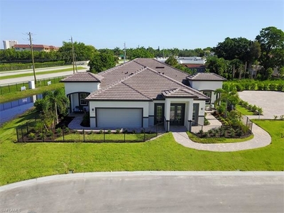 1123 S Town And River Dr, Fort Myers, FL