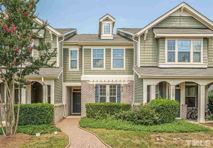 120 Point Comfort Ln, Cary, NC