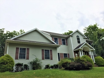 1642 Queen Esther Dr, Sayre, PA