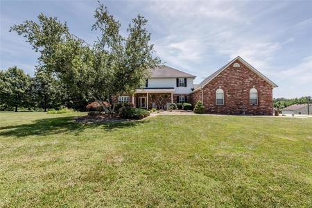 4 Rolling Wood Dr, Moro, IL