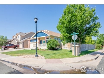462 Castle Pines Ave, Johnstown, CO