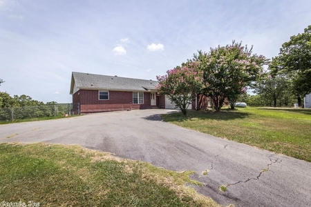 1382 W Mountain Springs Rd, Cabot, AR