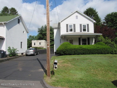 138 Lincoln St, Moscow, PA