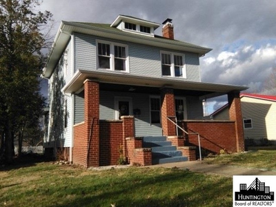 411 Lawrence St, Ironton, OH