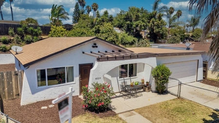 4800 Claire Dr, Oceanside, CA