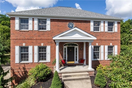108 Golfview Dr, Gibsonia, PA