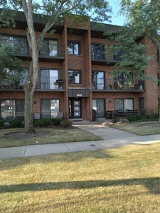 8465 W Lawrence Ave, Chicago, IL