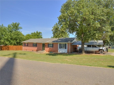 307 Se 8th St, Luther, OK
