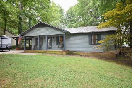 83 Lowery Dr, Thomasville, NC
