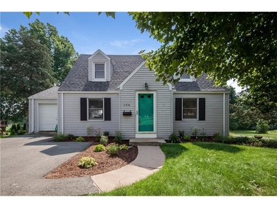 106 Griswold Rd, Wethersfield, CT