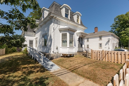 46 Government St, Kittery, ME