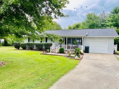 550 Stagecoach Rd, Madisonville, KY