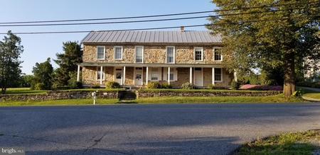 4452 Division Hwy, East Earl, PA