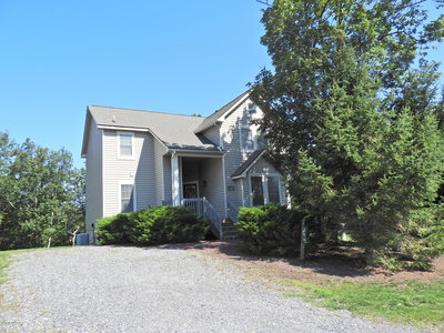 209 Sycamore Ct, Tannersville, PA