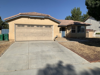 45655 Coventry Ct, Lancaster, CA