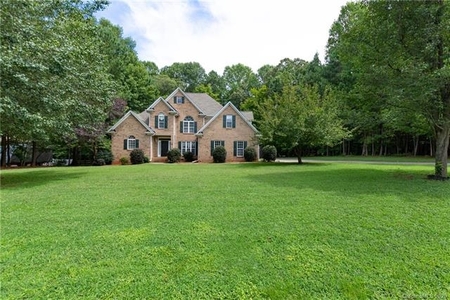 328 Blume Rd, Mooresville, NC