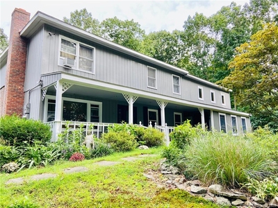 45 Willoughby Rd, Shelton, CT